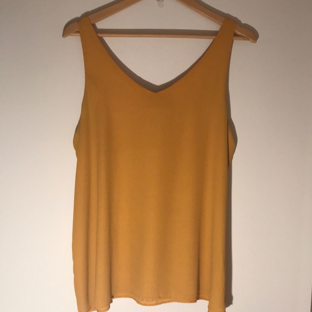 Reversible mustard yellow tank
